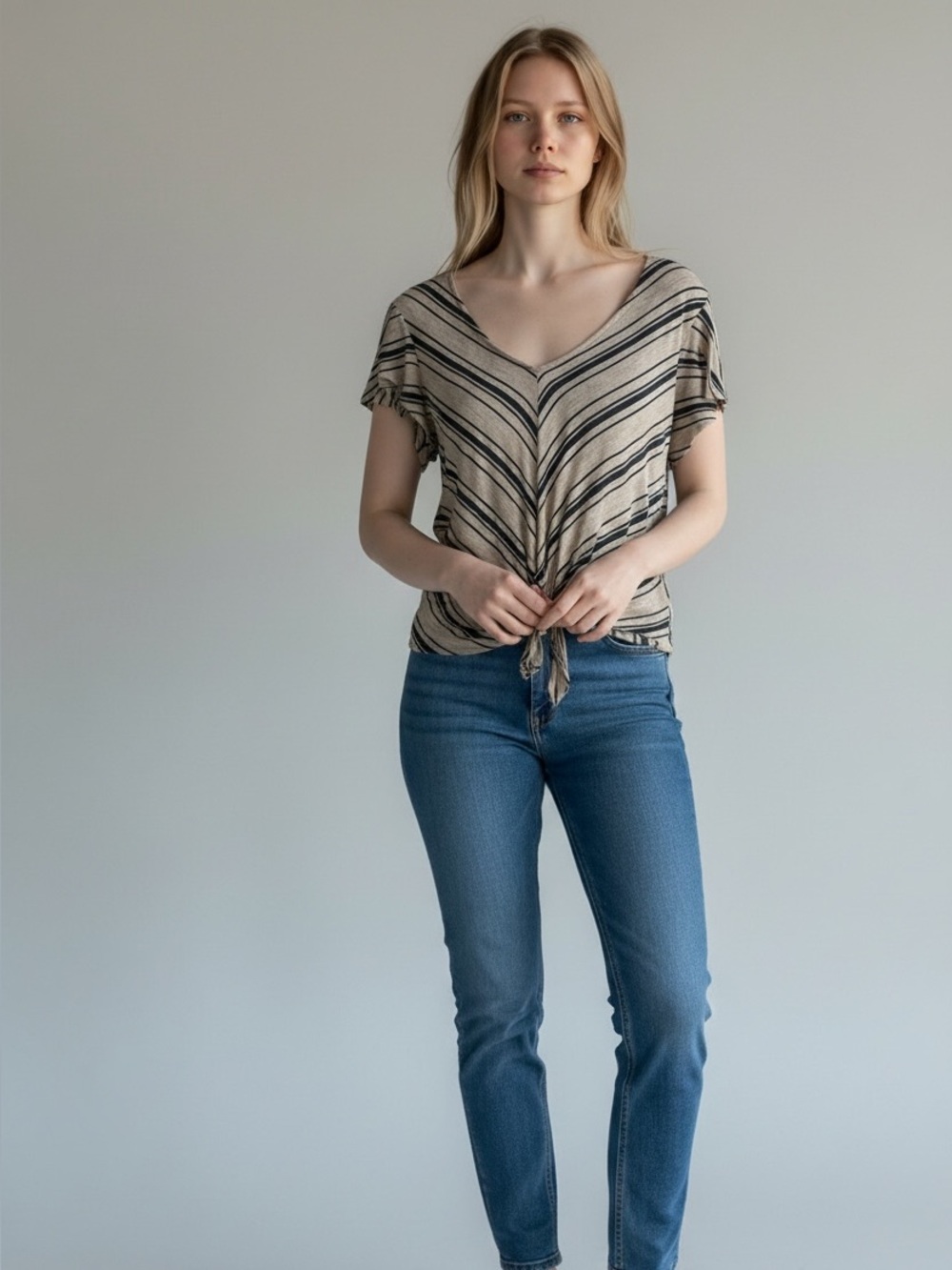 W5 Women Tan Black Striped V-Neck Flutter Sleeve Tie Front Knit Top Size Medium